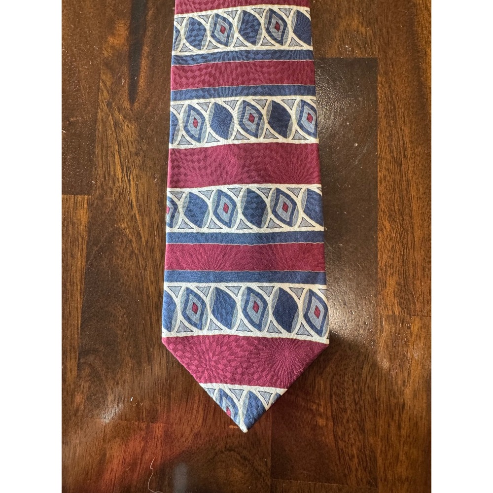 Croft & Barrow Mens Silk Necktie Burgundy Navy Blue Geometric Abstract Pattern